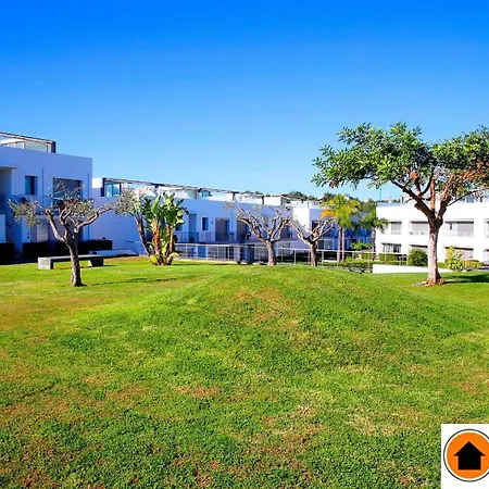 Twintee, Terracos De Tavira