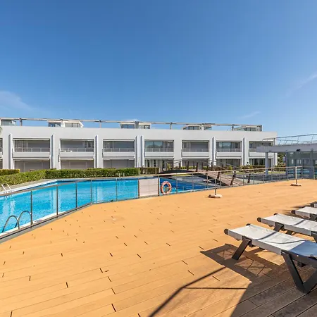 Twintee, Terracos De Lejlighed *